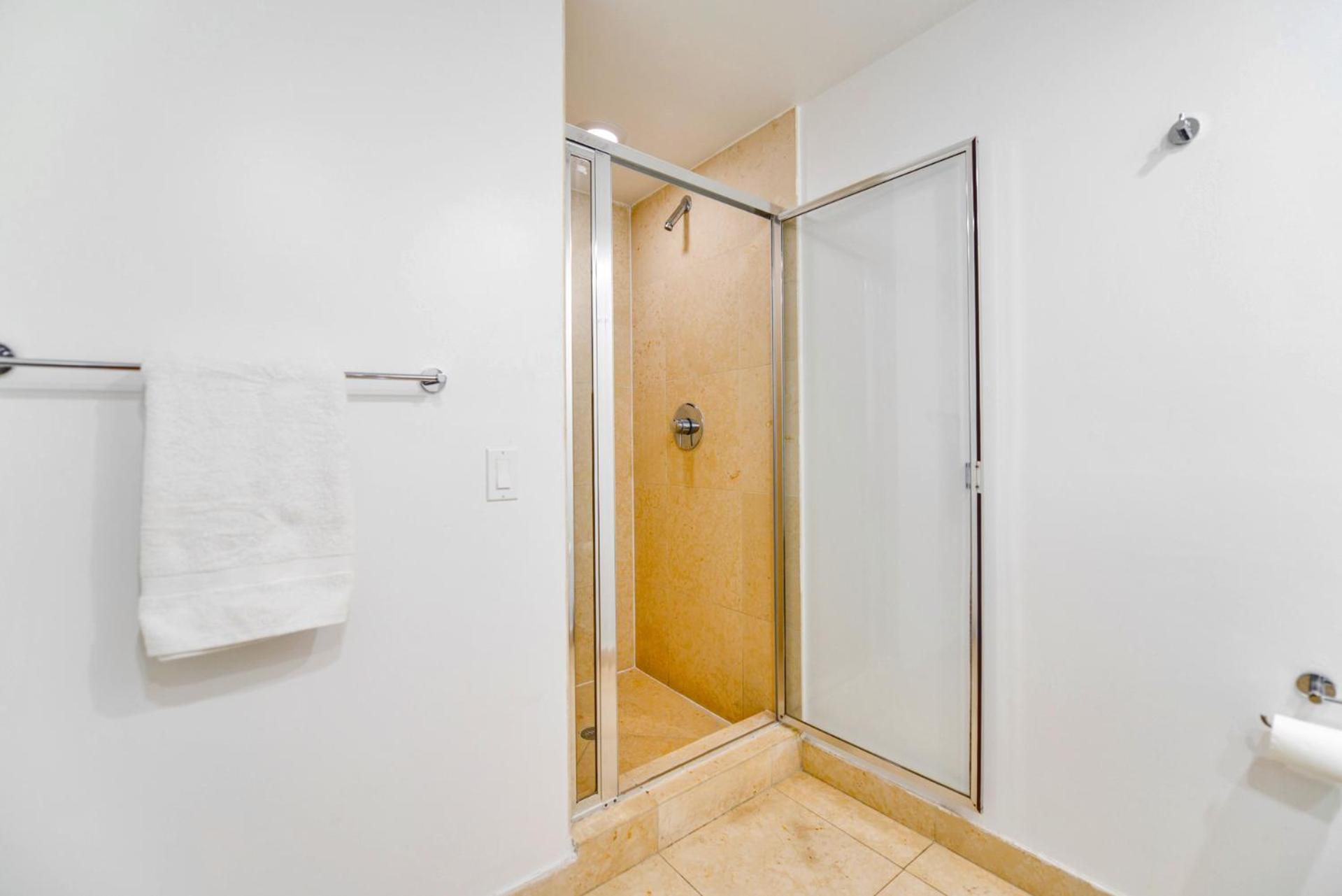 The Exp Is Not Complete If Do Not Here! Apartment *